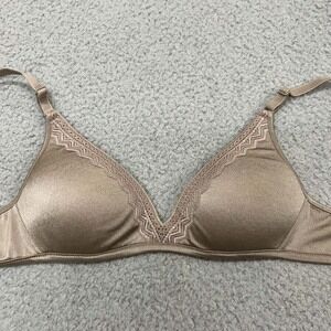 Vassarette Bra 34A Plunge 72248 lace plunge wire-free bra